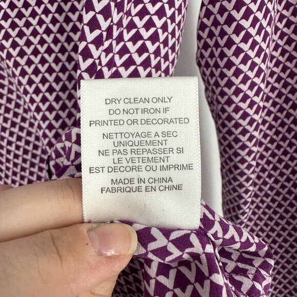 Equipment Femme Lynn‎ Plum Purple Geometric Print Silk Blouse Size Small - Picture 10 of 11